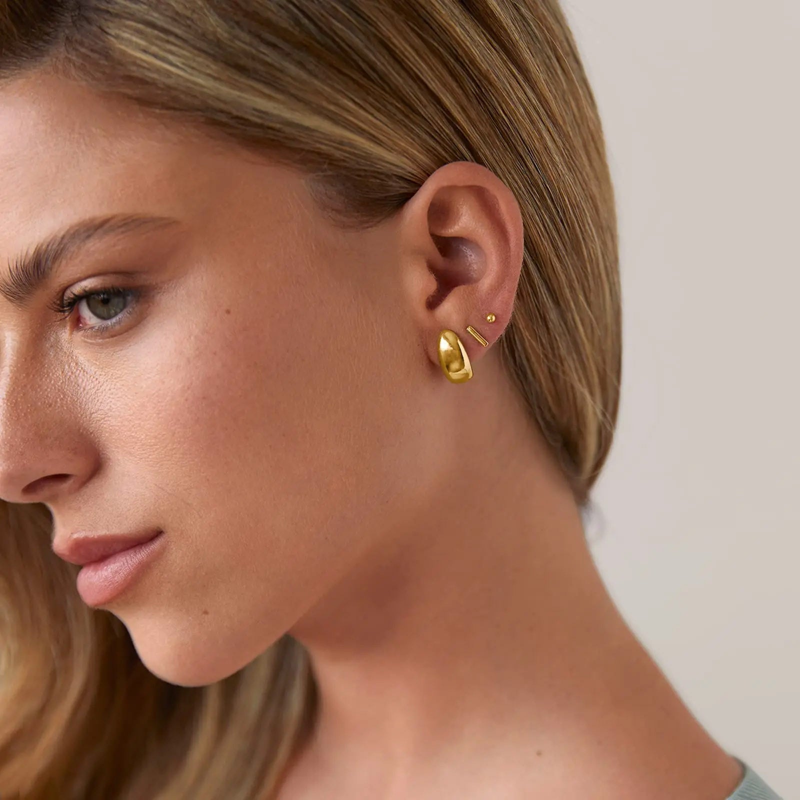 Elegant Velynne Earrings - Heidi