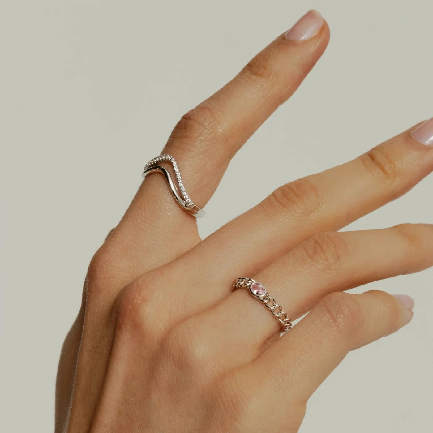 Ring Classic V-shape  in gold and silver - Emerson