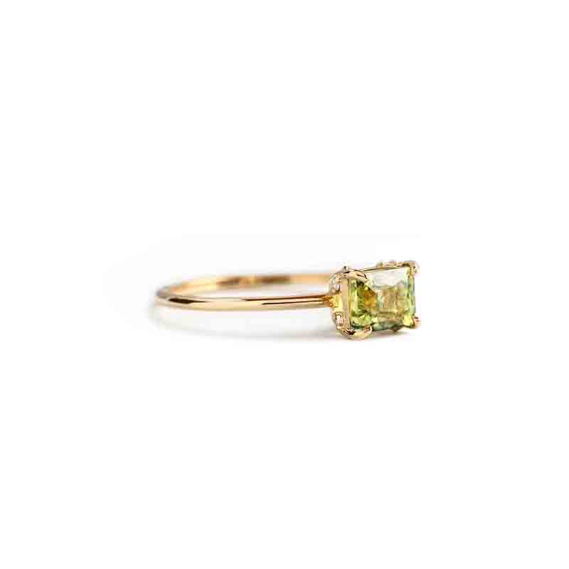 Ring Verde Vignette  in gold - Alisha