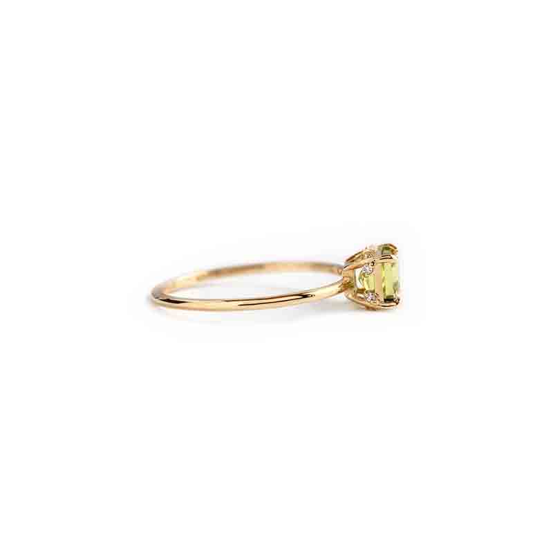 Ring Verde Vignette  in gold - Alisha
