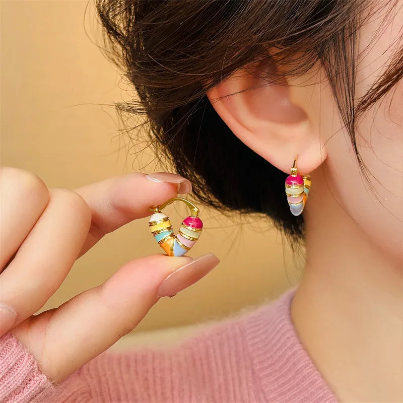 Women's colourful heart-shaped earrings - Elegance and softness - Azentzia