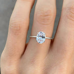 Sterling silver ring with brilliant oval stone - Pure elegance for women - Larrieta