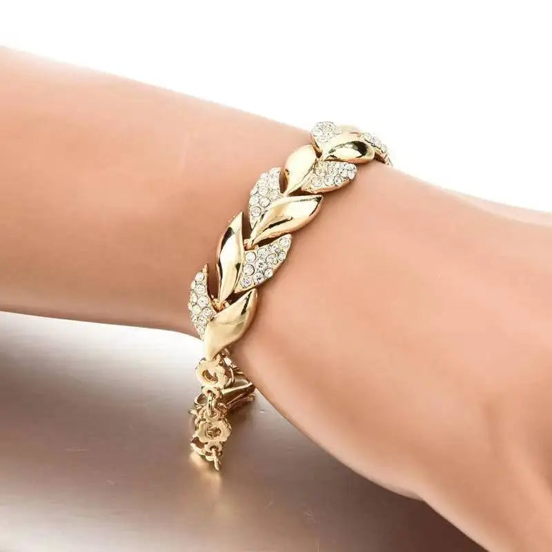 Gold Bracelet with Crystals - Timeless Elegance for Women - Lore