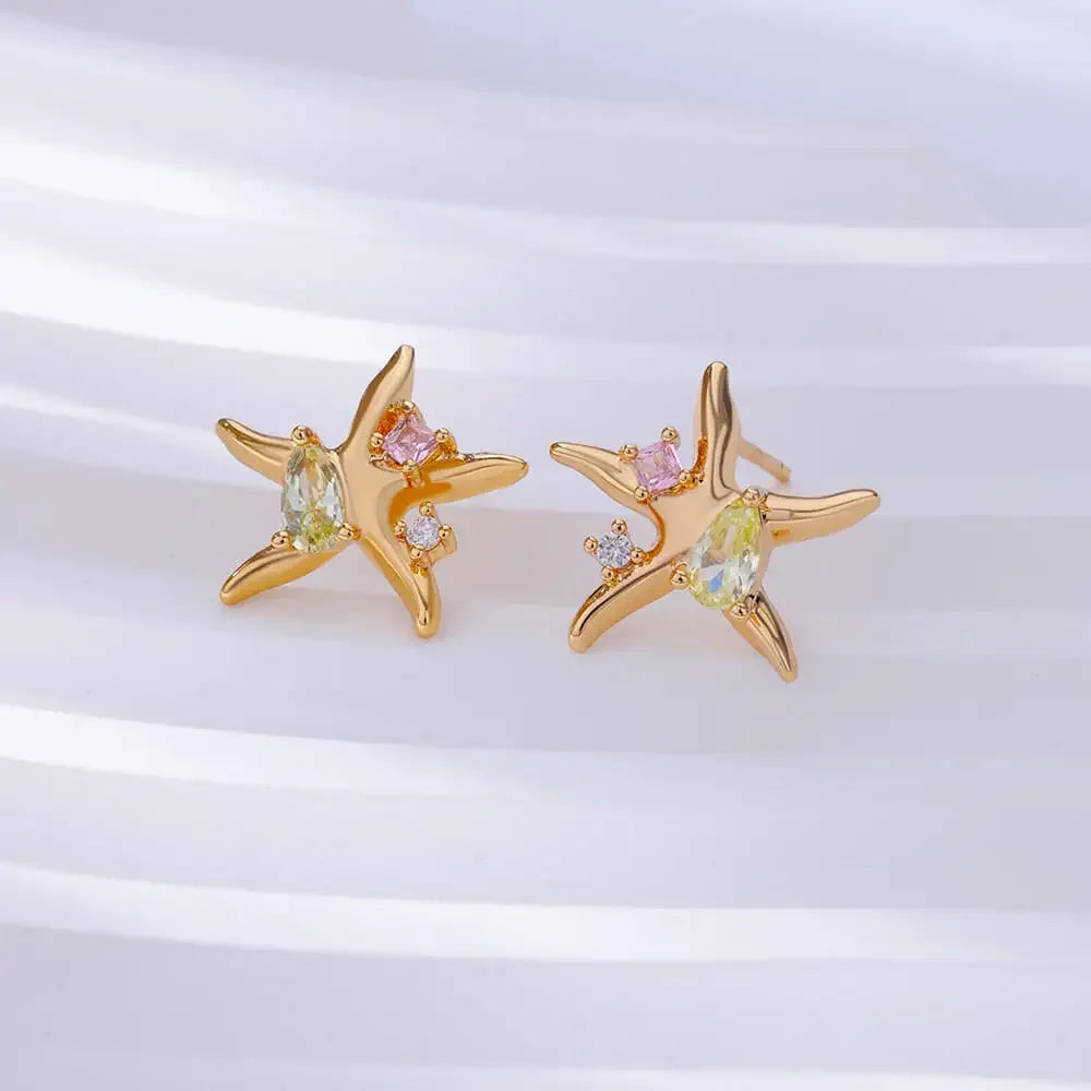 Natural white pressed daisy earrings - Ugarra
