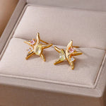 Natural white pressed daisy earrings - Ugarra